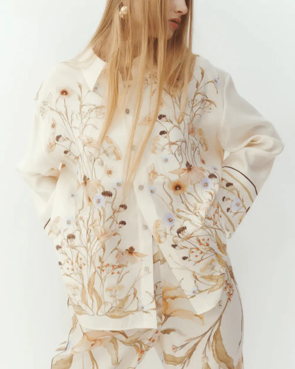 Kimono court japonais beige motif fleurs & scarabee Hotaru