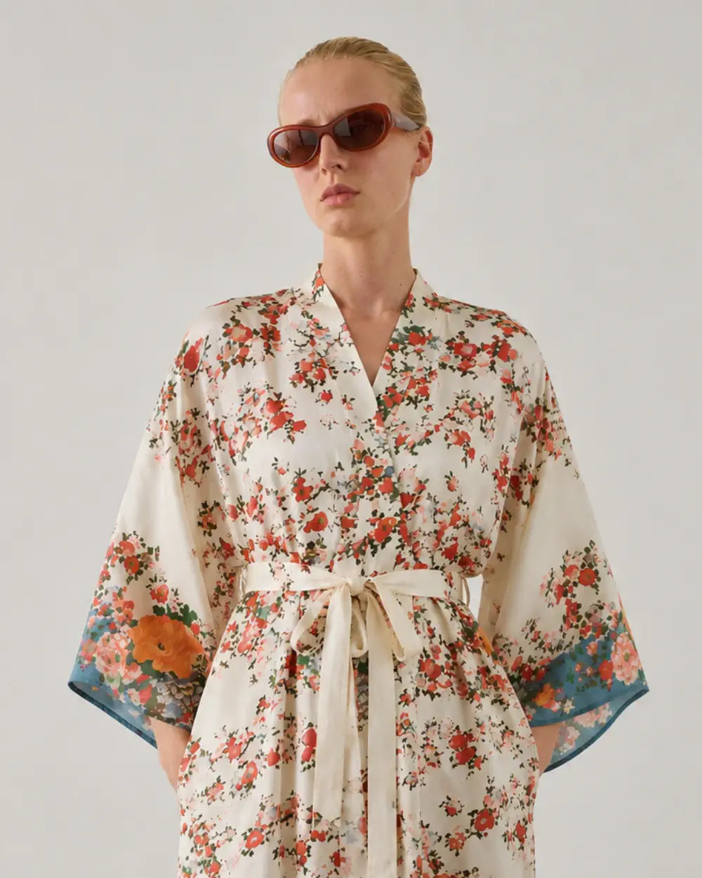 Kimono long beige avec motifs fleuris & style boheme Haruka