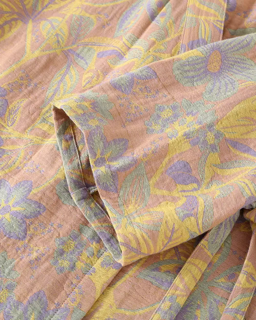 Peignoir kimono beige femme avec broderie florales Shironui