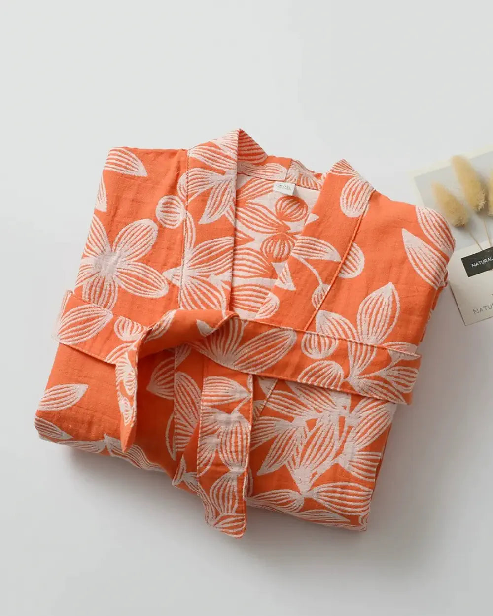 Peignoir kimono orange femme motifs floraux japonais Hanaka