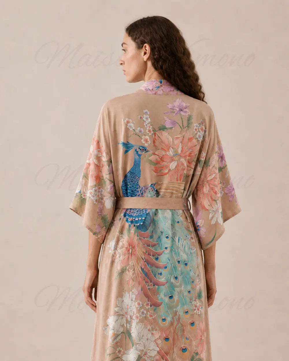 Robe japonaise femme beige fleuri paon