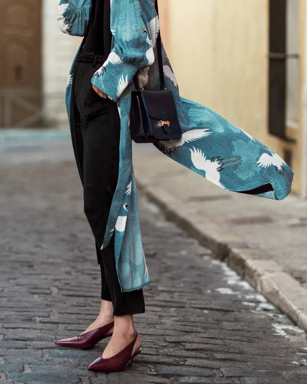 Robe japonaise femme turquoise motifs grues blanches Tsurumi