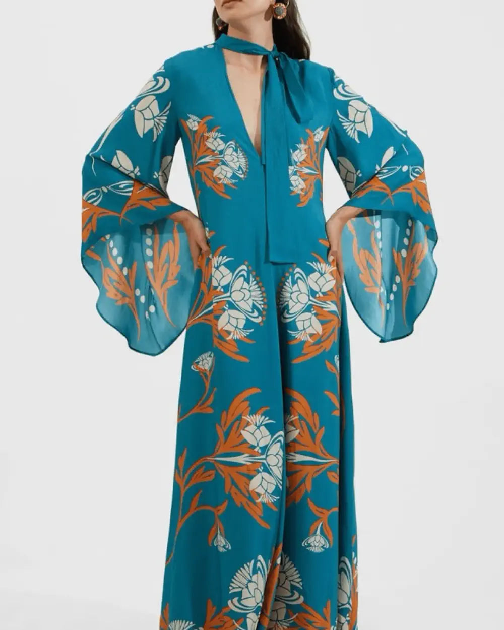Robe kimono bleue reversible avec motifs floraux Aokaze