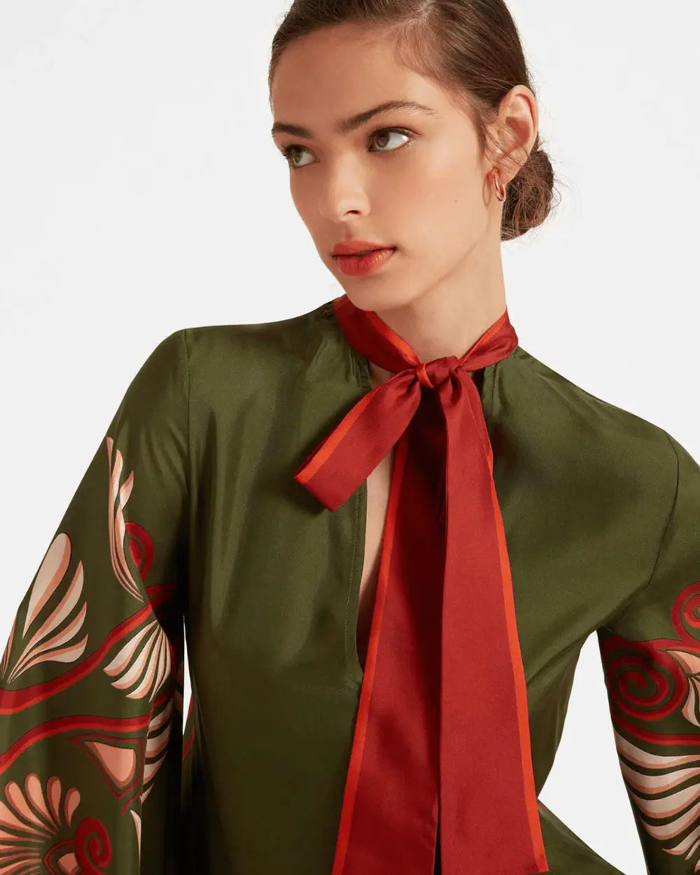 Robe kimono rouge et verte reversible avec motifs Akahana