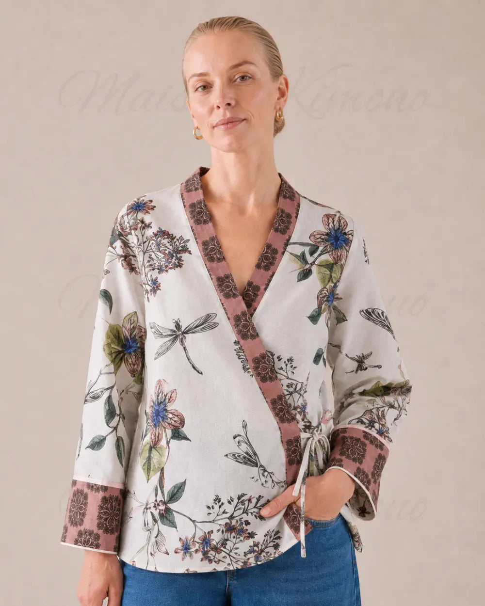 kimono court femme blanc fleuri style japonais