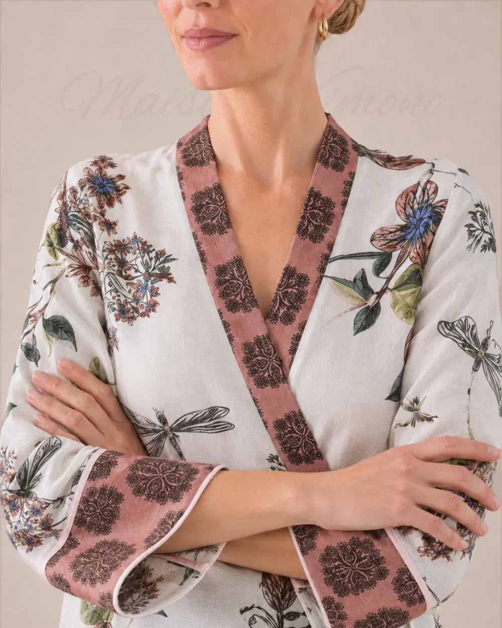 kimono court femme blanc fleuri style japonais