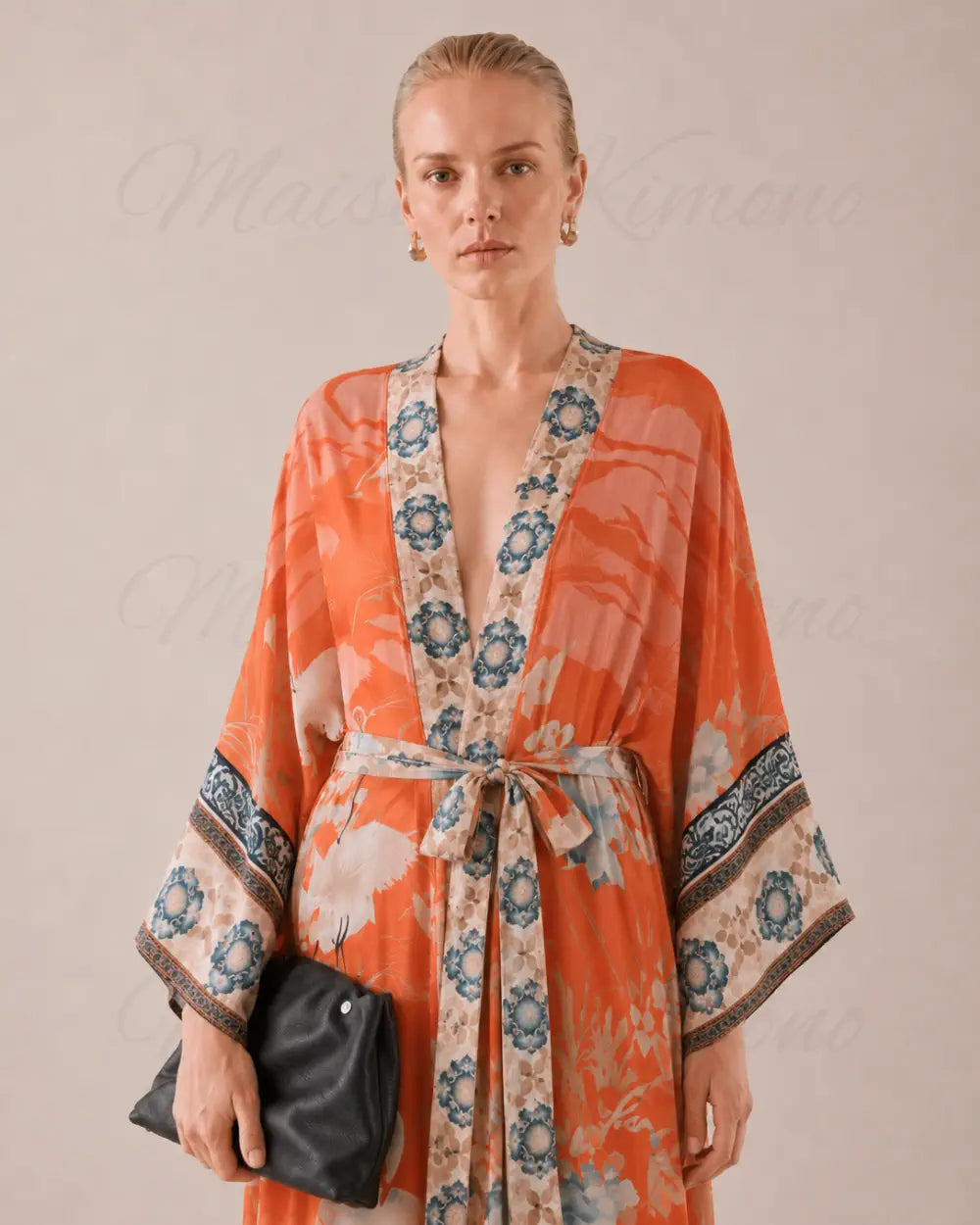 kimono plage femme orange motifs grues style japonais 