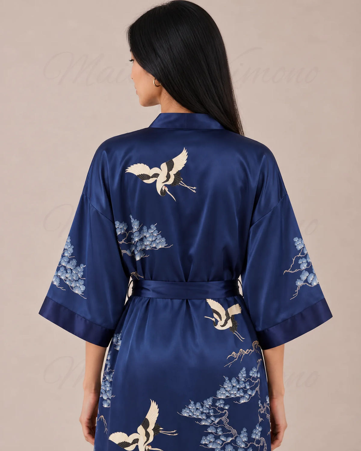 Robe japonaise femme bleu nuit satinée, de dos