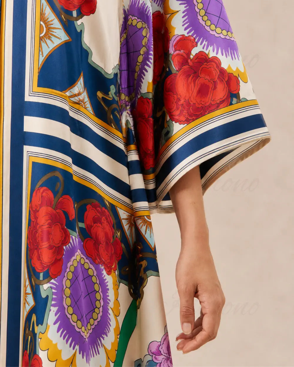 robe japonaise femme satinee fleuri reversible