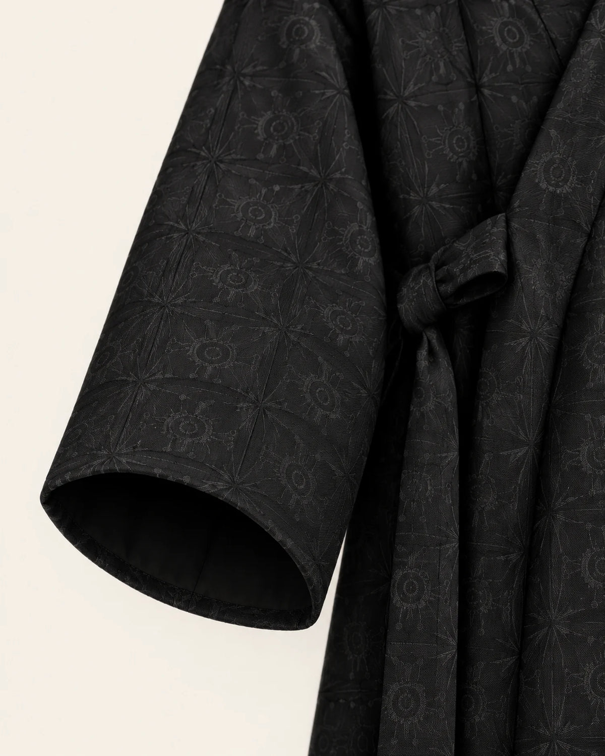 veste kimono cache coeur noir chic femme manche