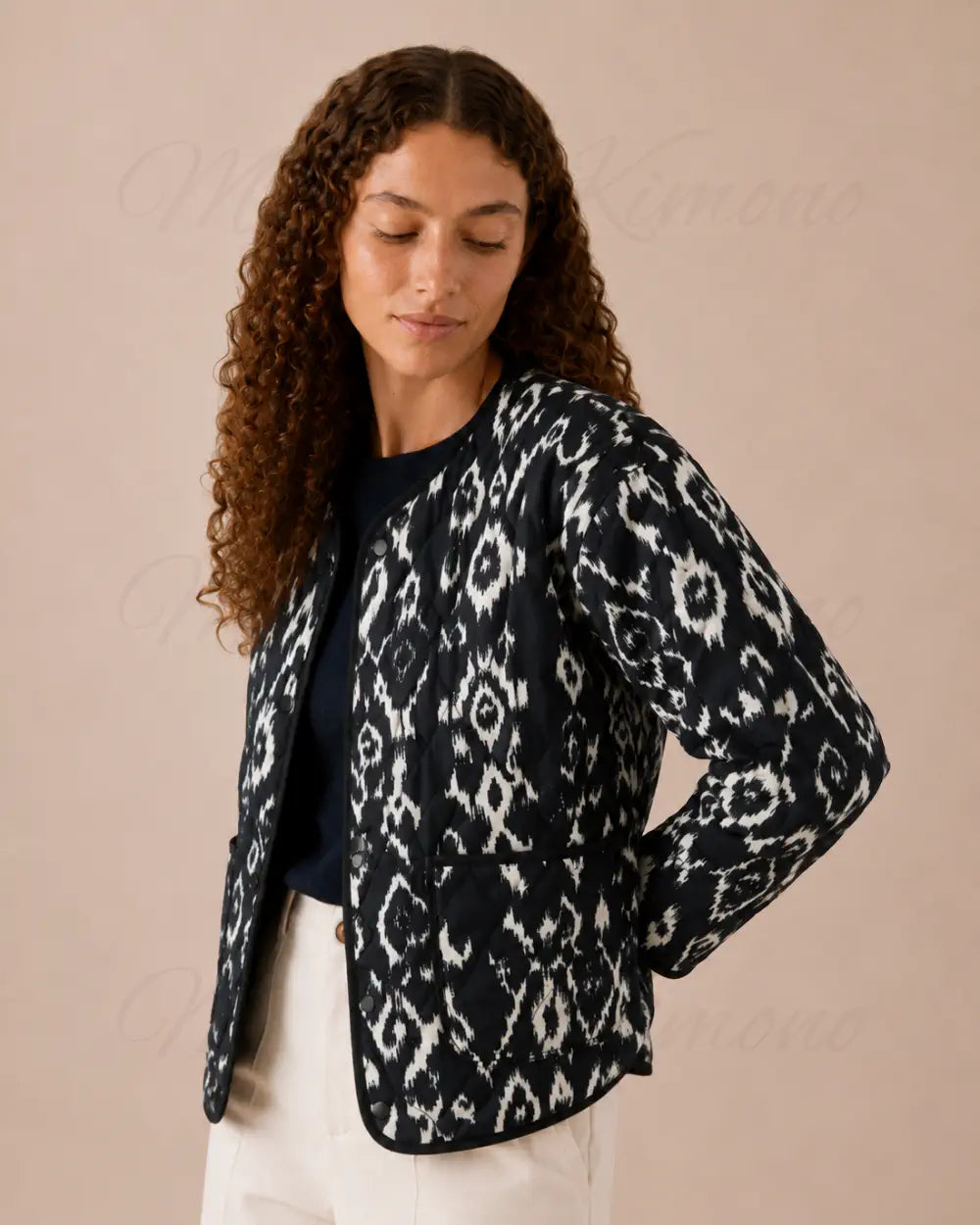 veste kimono femme noir blanc matelassee